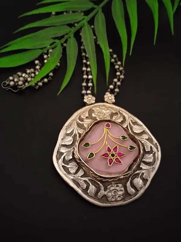 Ethnic Pink Chitai Pendant For Women