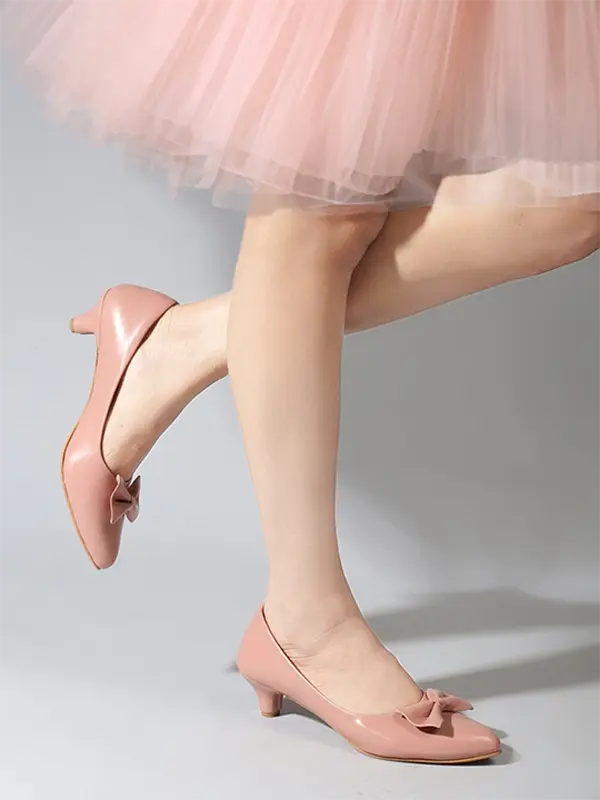 NUDE KITTEN HEELS PUMPS