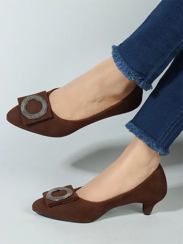 WOMEN BROWN KITTEN HEELS