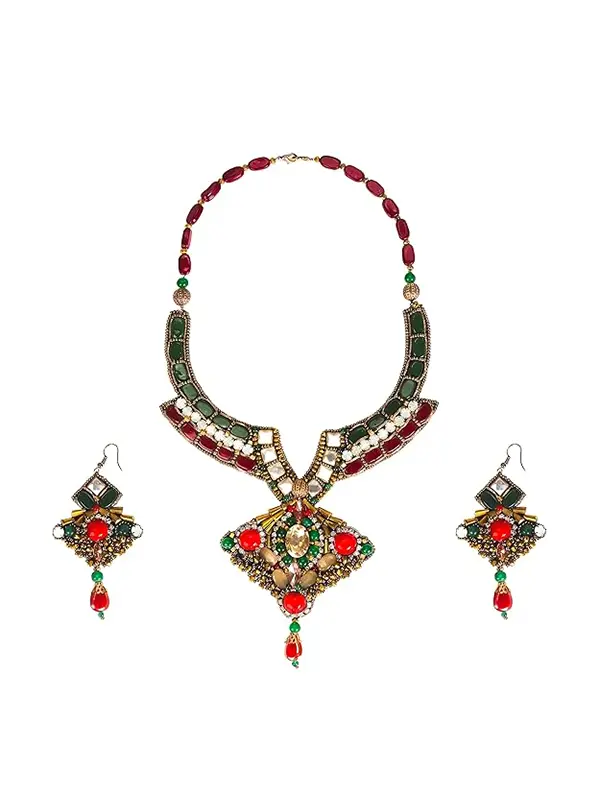 Handmade Red, Green and Antique Golden Necklace Set | Manerazz