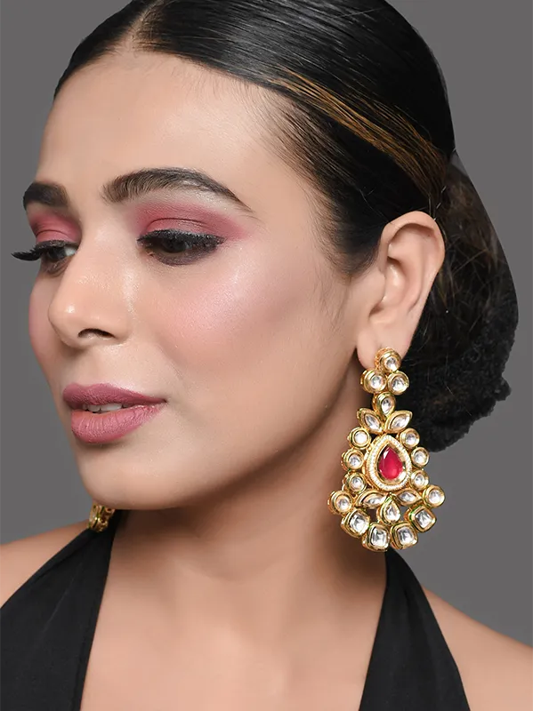 Kundan Studded Gold Toned Earring